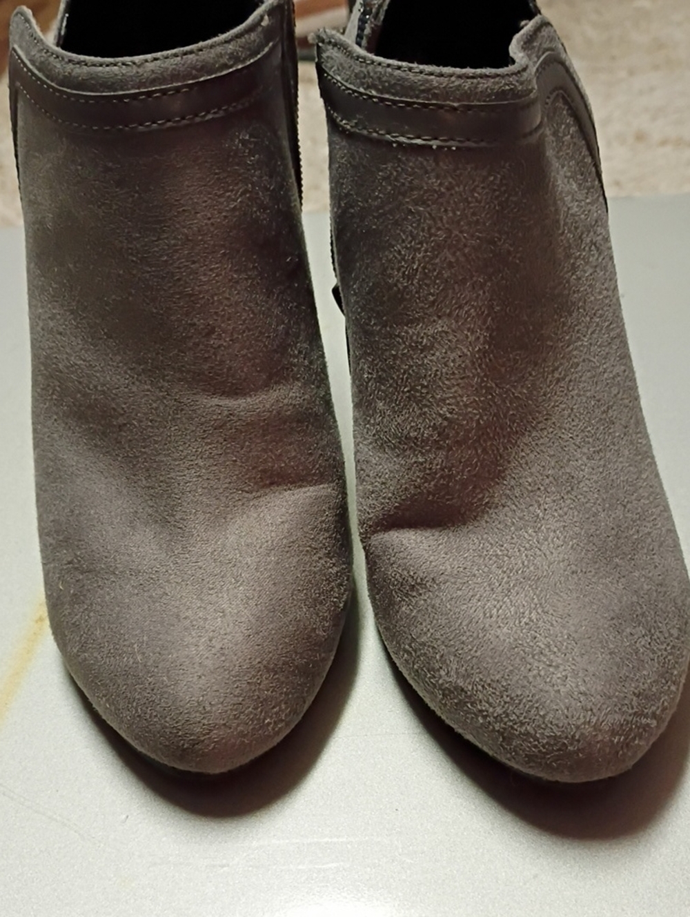 dexflex comfort Gray Suede Ankle Booties